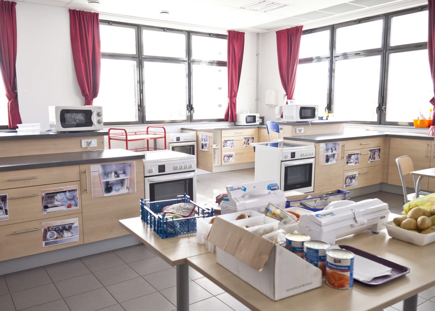 LYCÉE